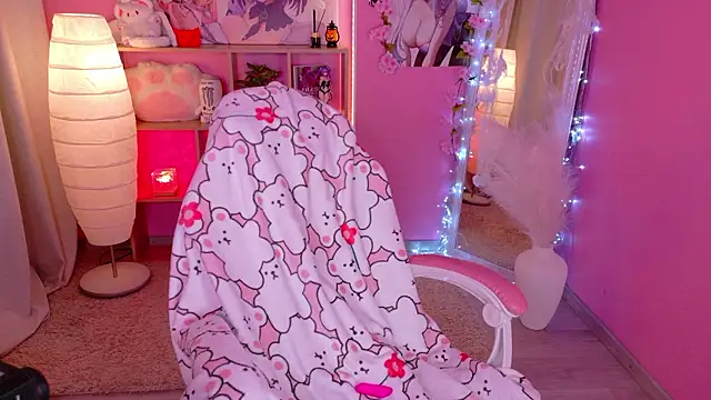 Coconut_Mia - take off all clothes