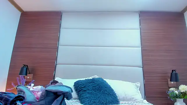 AteneaGreyy - Slow full strip tease