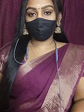 Naughty_Shilpa_Tamil - Boobs oil show