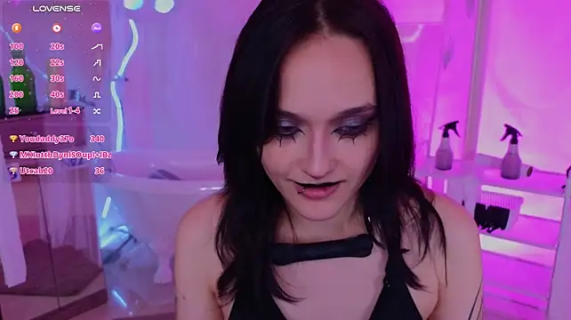 DarcyBlackwood - slap tits