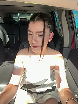 ARITOO_ - Show my boobs