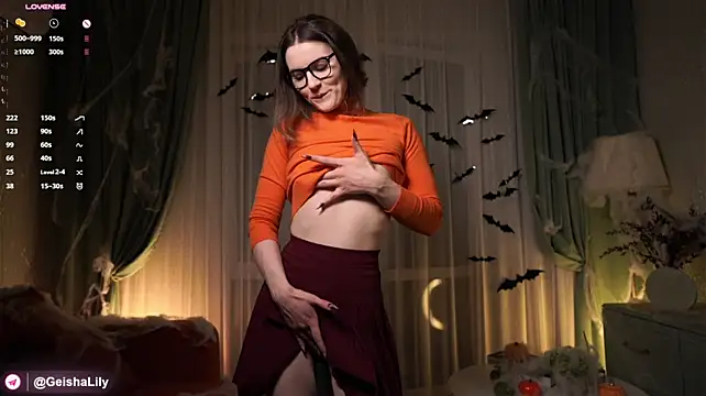 LoraDevon - flash my boobs and gently massage