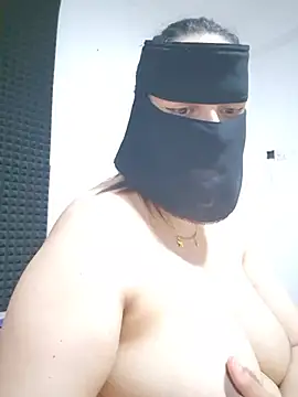 Big_as-big - للعب بزازي