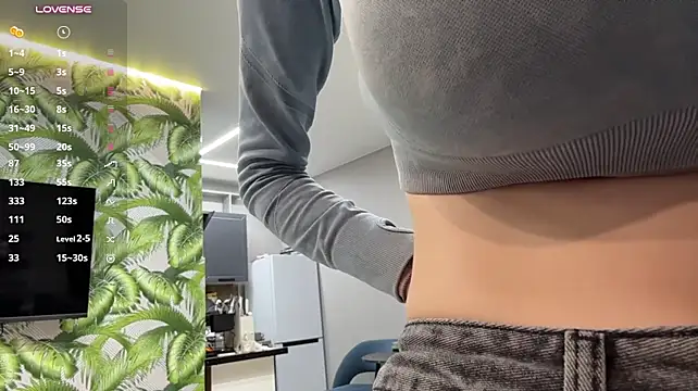 NatalieAnene - make nipples hard💥