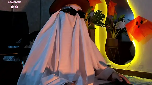 Noa_valmont - Strip the ghost bare