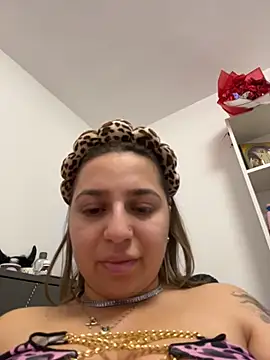 XLexi - Spit pussy