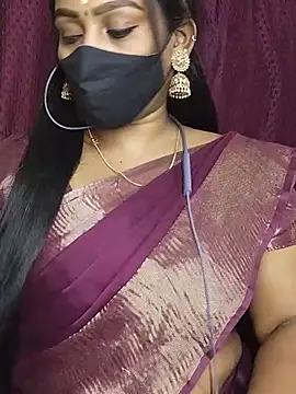 Naughty_Shilpa_Tamil - Boobs oil show