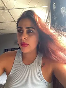 MariBelle1 - Pussy show wet
