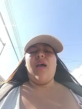 OUTDOORS_VELEN - Big squirt public💥😈