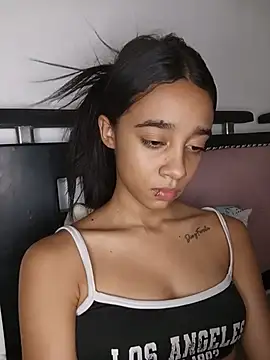 Zoe_Sweett18 - Naked+Dog styls