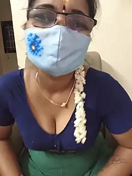 Tamilyazhini19