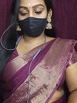 Naughty_Shilpa_Tamil - Boobs oil show