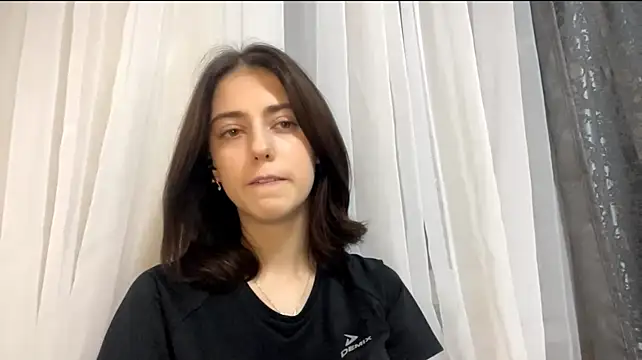 JessicaRomjue - lets see my back naked 💘