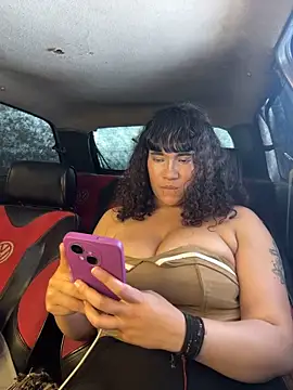 Helledy-fire - Oil or cream on my boobs 💧🍒