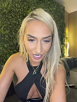 KelseyJunes - Fuck those holes rough 🥵🍑
