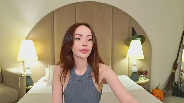 JayneMiler - show nipples