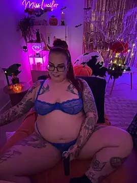Miss_Lucifer6 - Let’s Set A Wicked Mood 🦇