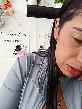 Nathaly_12 - Plug in my ass