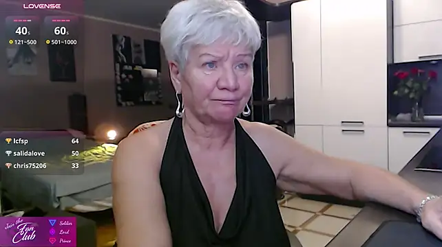Roxana_brooks - Shake that yummy ass