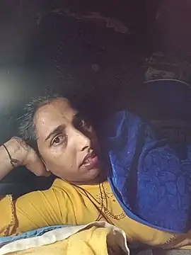 Pinki_thakur_1
