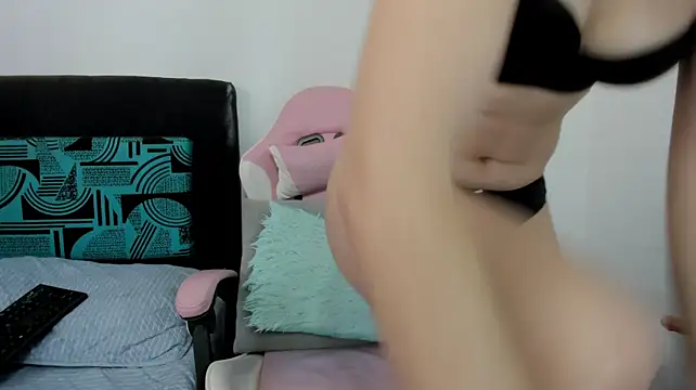 Layla_Sia - intense orgasm