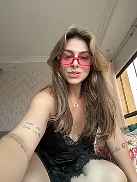 BarbieHotBrazil - Oil massage ass ao vivo