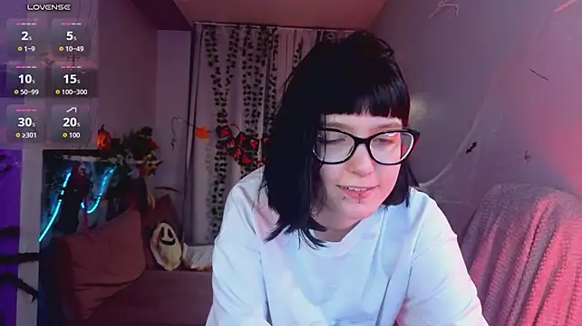 HazelTompson - PUT FINGER INSIDE TIGHT PUSSY