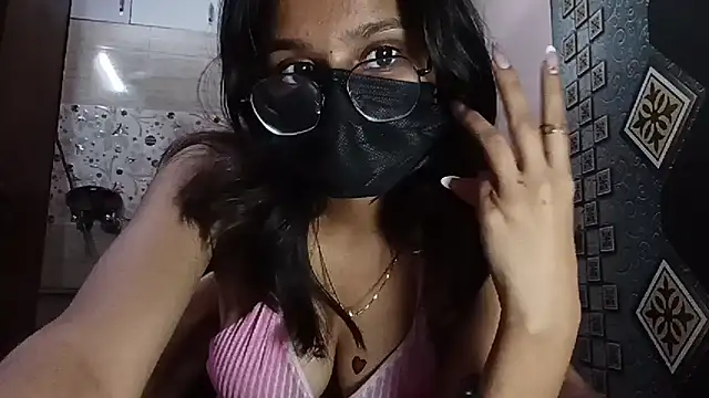Your_SugarBaby- - Vibrator on clit