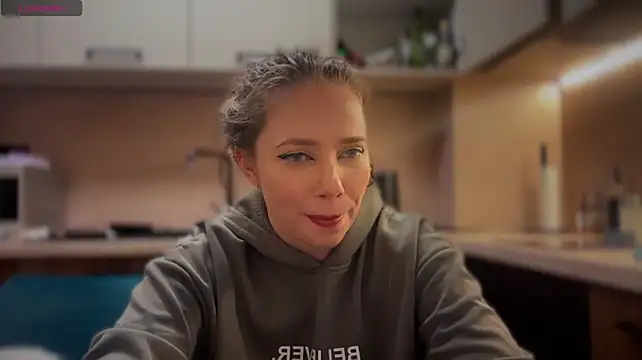 Aneutta - naked tits 10 minutes