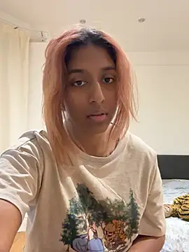 DonnaShy - Playing with my ass🫦