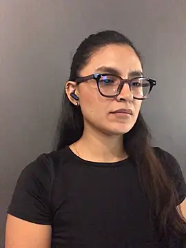 Gia_Mazzon - TOUCH MY PUSSY UNDER TABLE