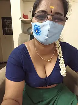 Tamilyazhini19