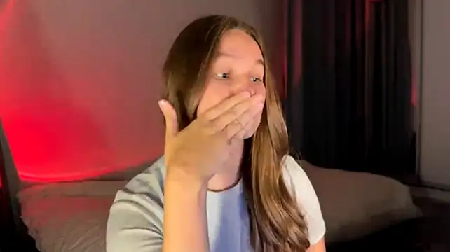 Secretnaya_girl - sexy teasing with my ass