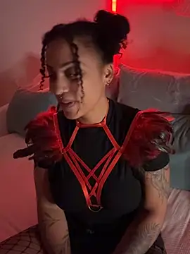 SweetPetiteNoir - Suck my Nipple and Massage my Boobs 😈