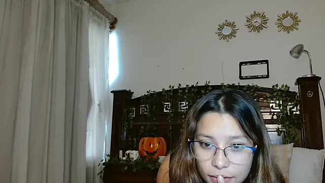 3littles - pajamas off / open ass........