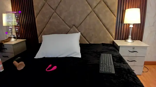 Cari_Voxe