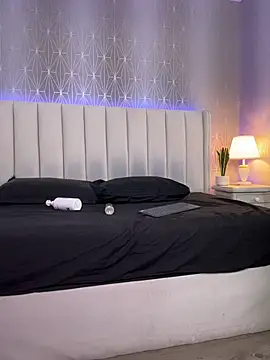 Mia-Medina - oil in my ass