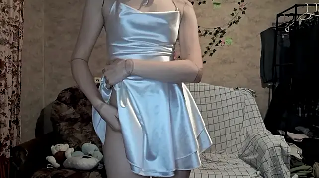 SonRudnick - Squeeze my boobies under my dress