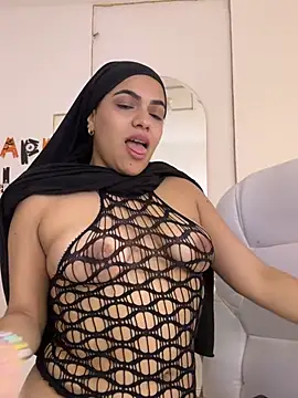 Umarani_ - show boobs :fire: