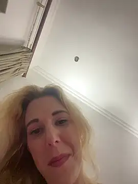 PrincessKikiZa - Get naked