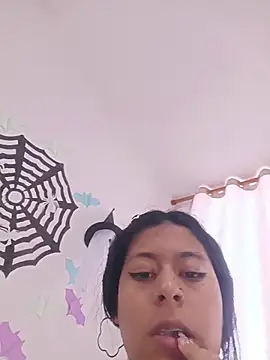 Laila_and_konny - Posición 69
