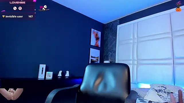 Victoria_mooree - Get Naked + Finger in Pussy 💙😈