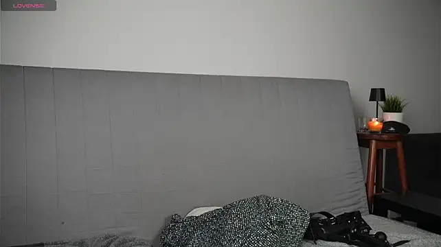 Tinyhannah - Dildo pussy play
