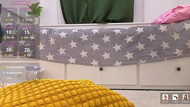 Hannari_ - twerking on a dildo