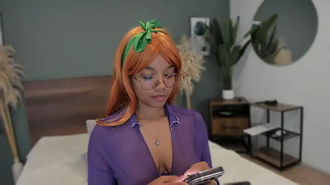 IsabellaReinaa - STRIPTEASEE OF DAPHNE
