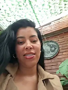 Luianna - Oil show and bouncing my tits