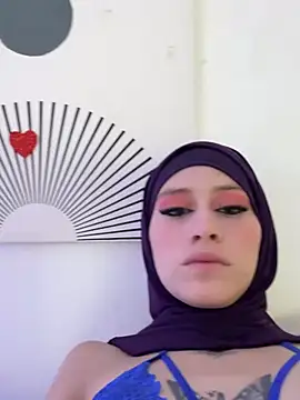 Gina_arabic - Oil on boobs