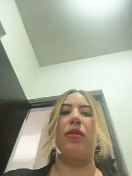 Cutiebunniee - Squirt en stream
