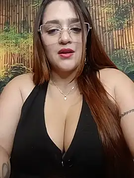 Hanna__a - Tits out + spit + pinch