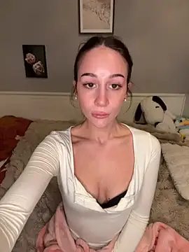 ChiaraMauzi - Squeeze Boobs